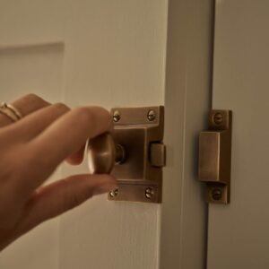 Grove Cabinet Latch, Antique Brass